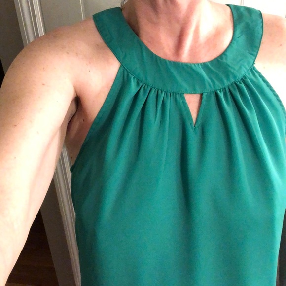 Hive and Honey, Green, Sleeveless Top, Size Medium - Picture 6 of 6